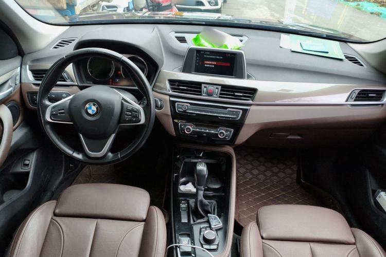 Used BMW X1 2018 sDrive18Li Fashion Model Center Console