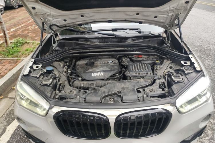 Used BMW X1 2018 xDrive20Li Luxury Edition Engine Bay
