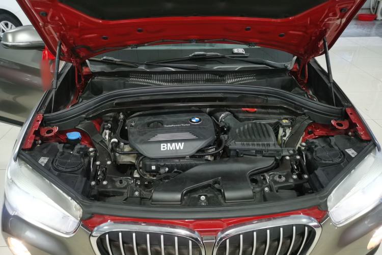 Used BMW X1 2018 sDrive18Li Fashion Model Engine Bay