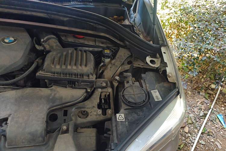 Used BMW X1 2018 sDrive18Li Fashion Model Engine Bay Left