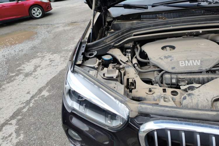 Used BMW X1 2018 sDrive18Li Fashion Model Engine Bay Right