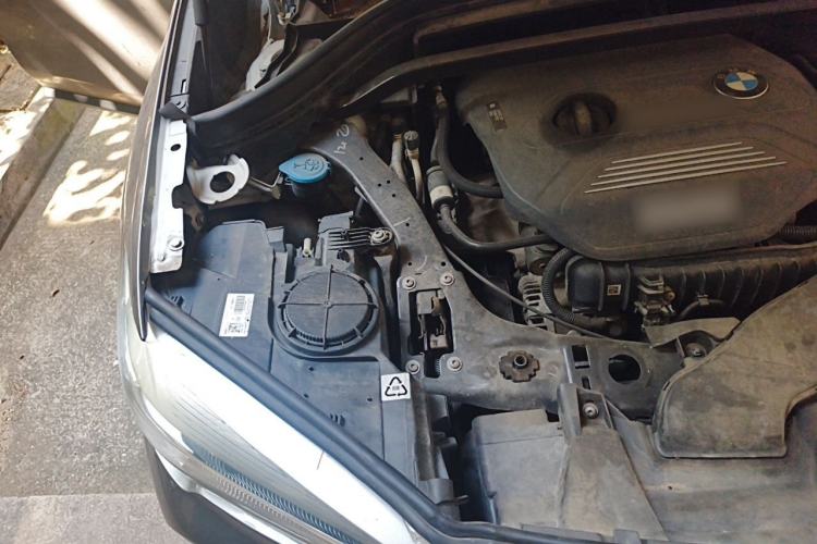 Used BMW X1 2018 sDrive18Li Fashion Model Engine Bay Right