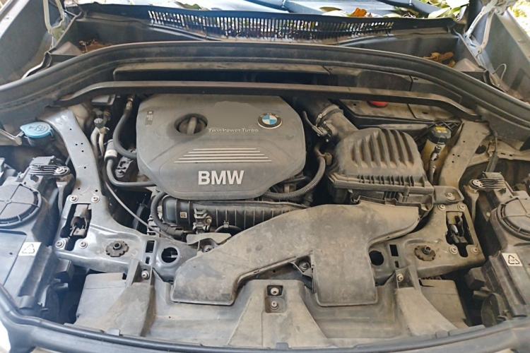 Used BMW X1 2018 sDrive18Li Fashion Model Engine Bay