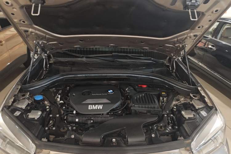 Used BMW X1 2018 xDrive20Li Luxury Edition Engine Bay