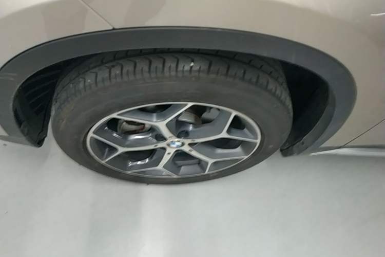 Used BMW X1 2018 sDrive18Li Luxury Model Exterior 4