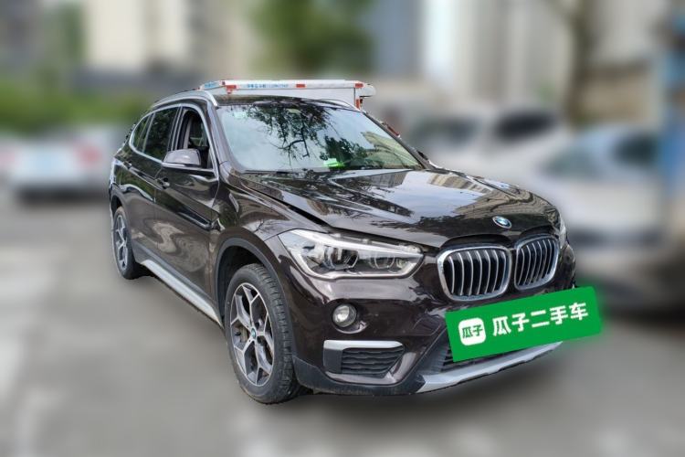 Used BMW X1 2018 sDrive18Li Fashion Model Front Right 45 Deg