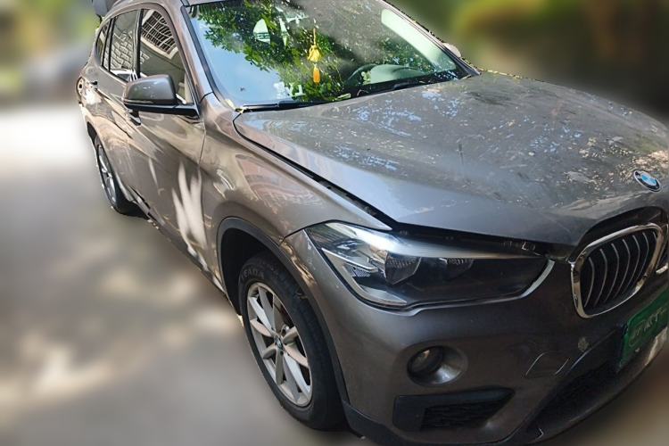 Used BMW X1 2018 sDrive18Li Fashion Model Front Right 45 Deg