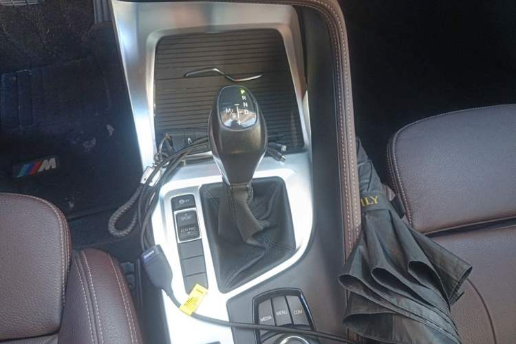 Used BMW X1 2018 sDrive18Li Luxury Model Gear Lever