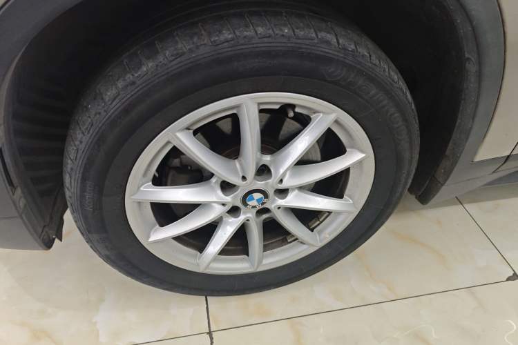 Used BMW X1 2018 sDrive18Li Fashion Model Left Front Wheel Hub