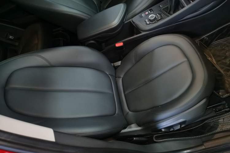 Used BMW X1 2018 sDrive18Li Fashion Model Right Front Seat