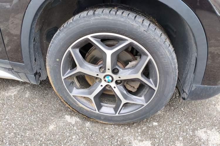 Used BMW X1 2018 sDrive18Li Fashion Model Right Front Wheel Hub
