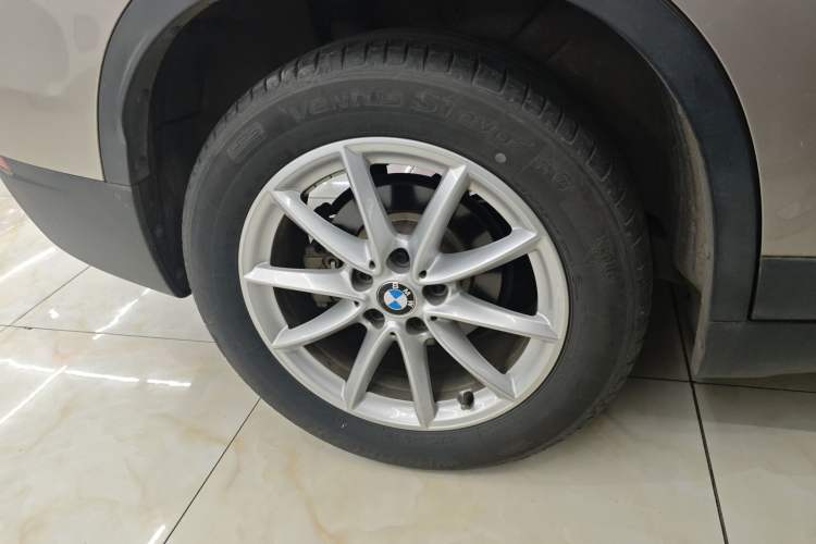 Used BMW X1 2018 sDrive18Li Fashion Model Right Rear Wheel Hub