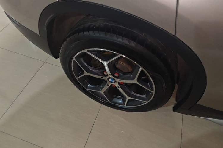Used BMW X1 2018 xDrive20Li Luxury Edition Right Rear Wheel Hub