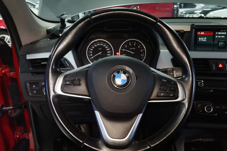 Used BMW X1 2018 sDrive18Li Fashion Model Steering Wheel