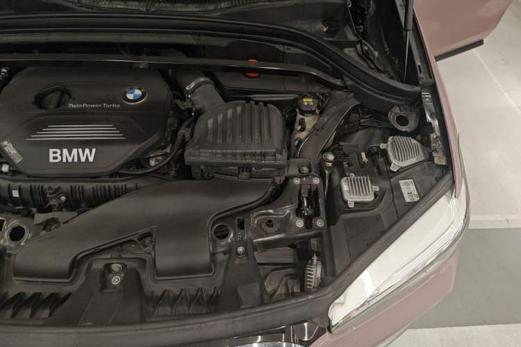 Used BMW X1 2018 xDrive20Li Luxury Edition Engine Bay Left