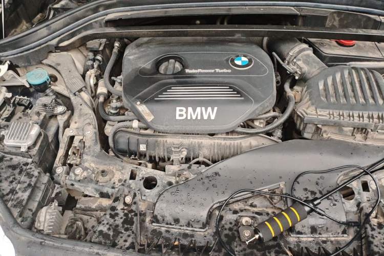 Used BMW X1 2018 xDrive20Li Luxury Edition Engine Bay Right