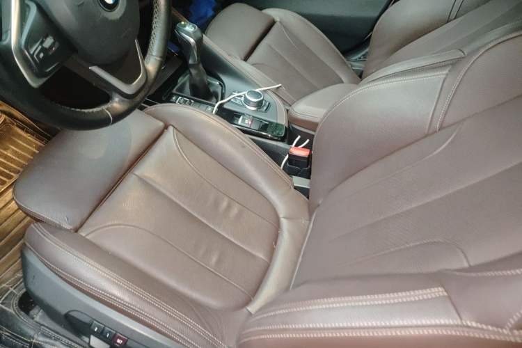 Used BMW X1 2018 xDrive20Li Luxury Edition Left Front Seat