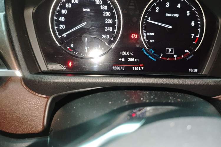 Used BMW X1 2018 xDrive20Li Luxury Edition Odometer Close Up