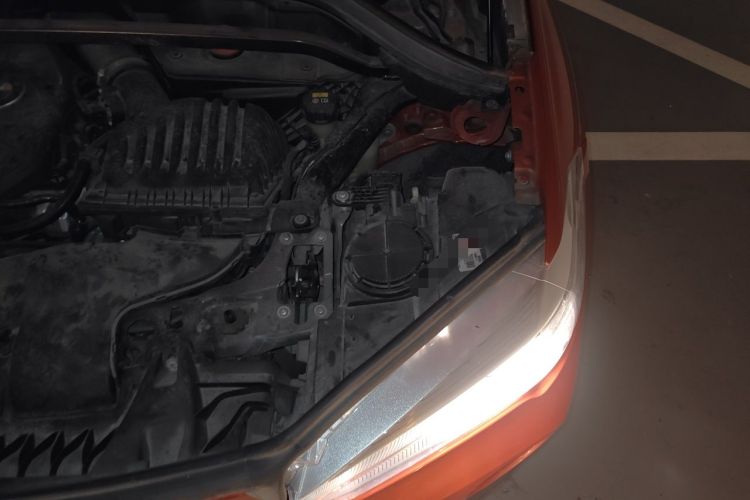 Used BMW X1 2018 sDrive18Li Fashion Model Engine Bay Left