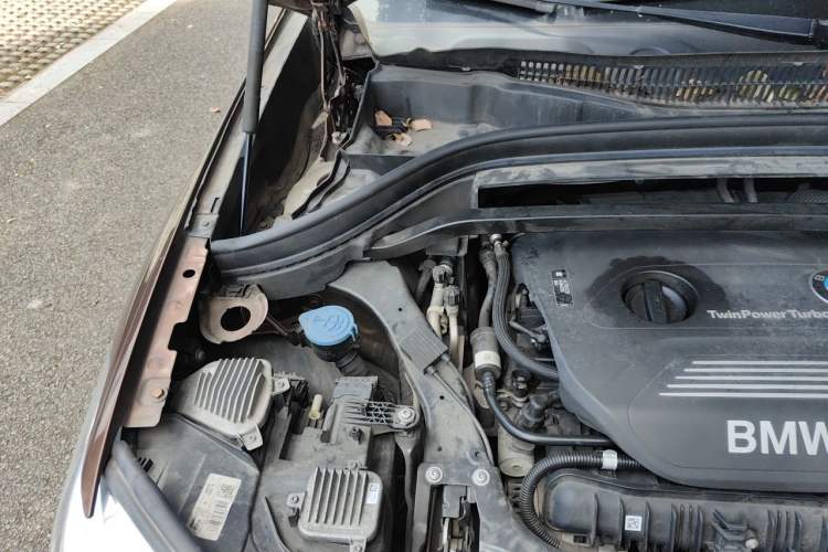 Used BMW X1 2018 sDrive20Li Leading Model Engine Bay Right