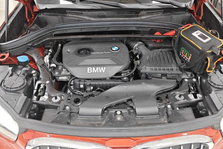 Used BMW X1 2018 sDrive18Li Fashion Model Engine Bay