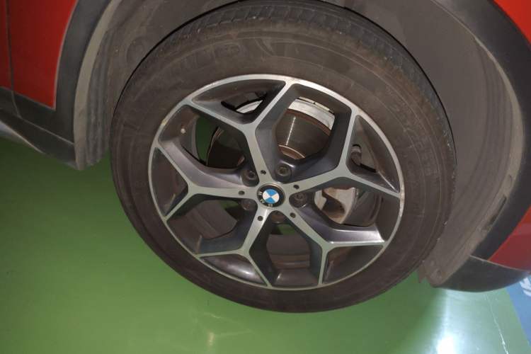 Used BMW X1 2018 sDrive18Li Luxury Model Right Front Wheel Hub