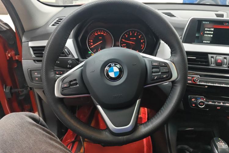 Used BMW X1 2018 sDrive18Li Fashion Model Steering Wheel