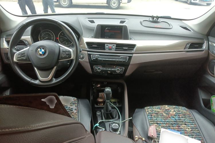 Used BMW X1 2018 sDrive18Li Luxury Model Center Console