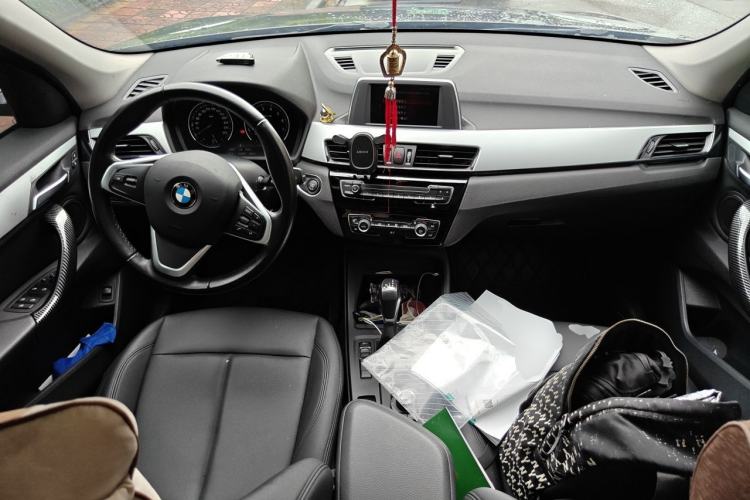 Used BMW X1 2018 sDrive20Li Leading Model Center Console