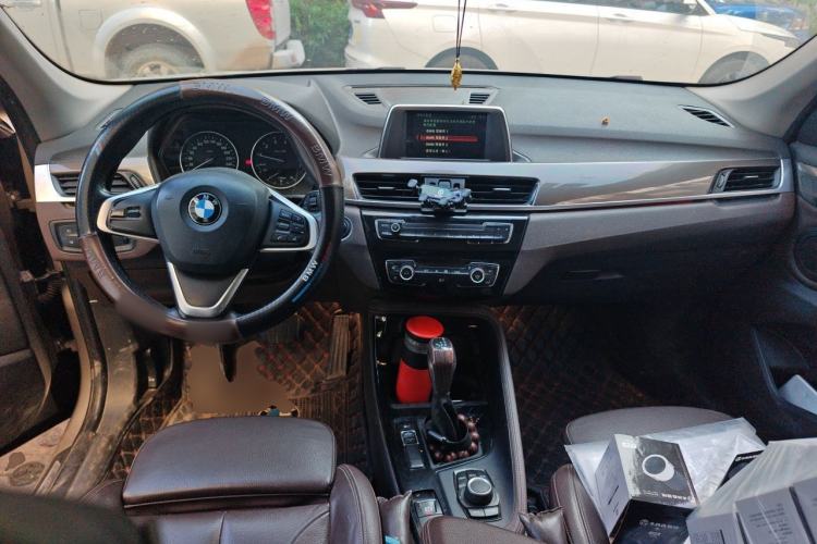 Used BMW X1 2018 sDrive18Li Luxury Model Center Console