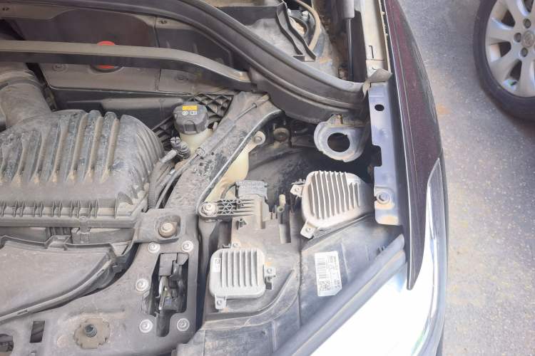 Used BMW X1 2018 sDrive18Li Luxury Model Engine Bay Left