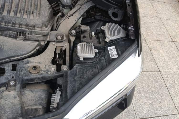 Used BMW X1 2018 sDrive18Li Luxury Model Engine Bay Left