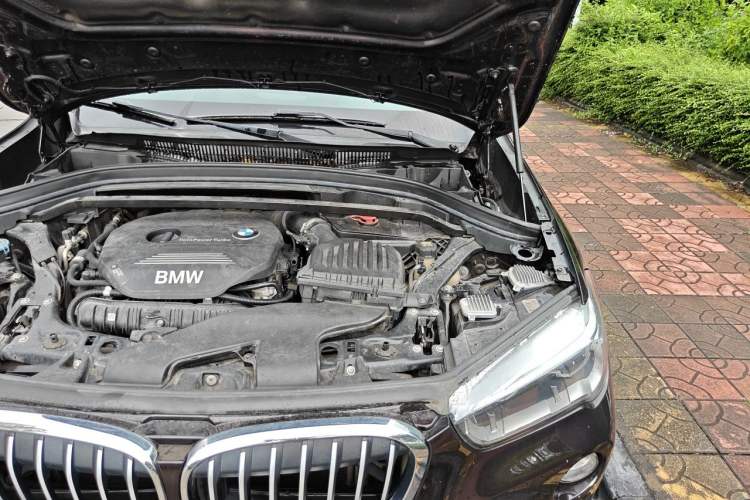 Used BMW X1 2018 sDrive20Li Leading Model Engine Bay Left