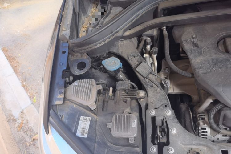Used BMW X1 2018 sDrive18Li Luxury Model Engine Bay Right