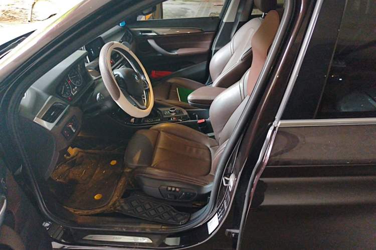 Used BMW X1 2018 xDrive20Li Luxury Edition Left Front Seat