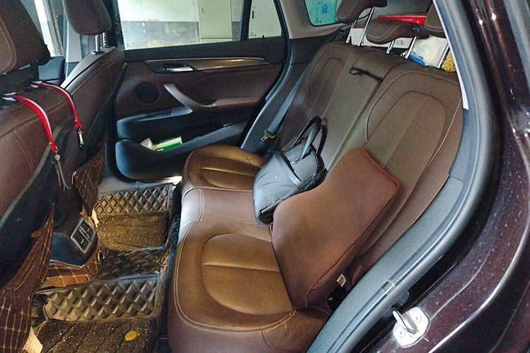 Used BMW X1 2018 xDrive20Li Luxury Edition Left Rear Seat