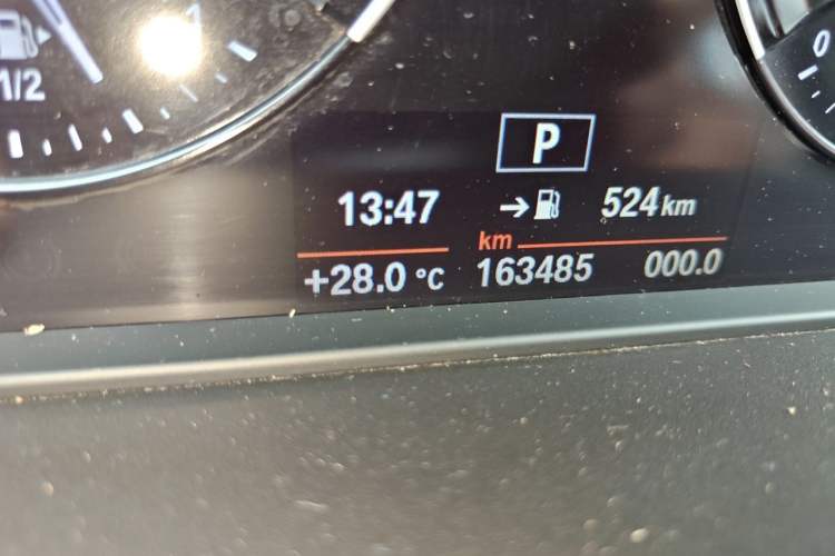 Used BMW X1 2018 sDrive20Li Leading Model Odometer Close Up