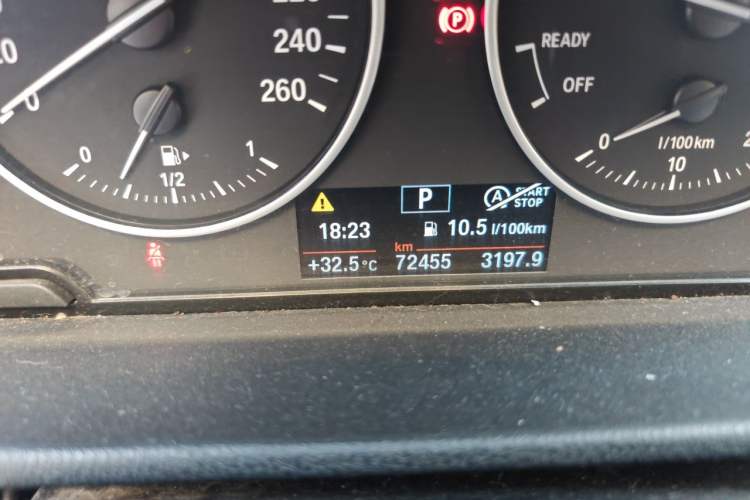 Used BMW X1 2018 sDrive18Li Luxury Model Odometer Close Up