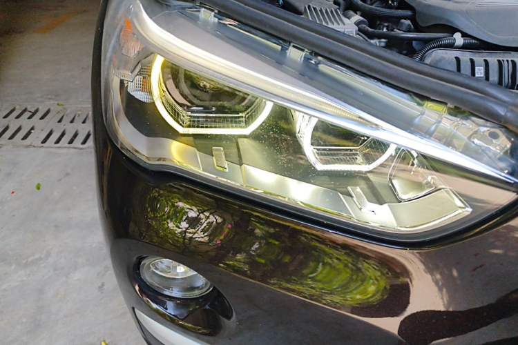 Used BMW X1 2018 xDrive20Li Luxury Edition Right Front Headlight