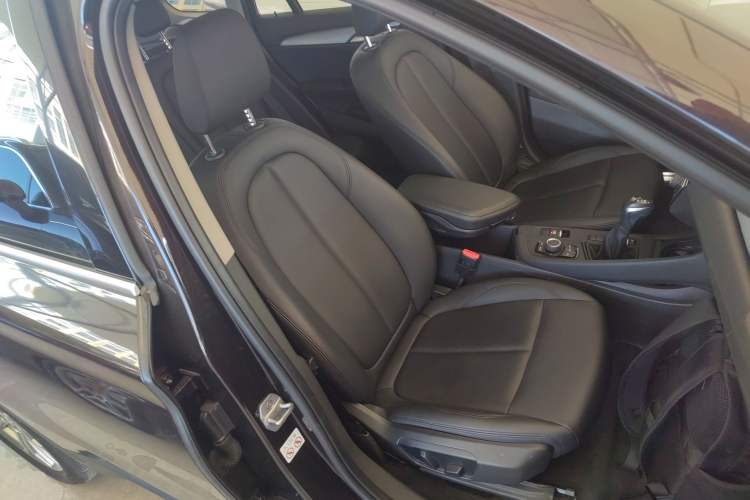 Used BMW X1 2018 sDrive20Li Leading Model Right Front Seat