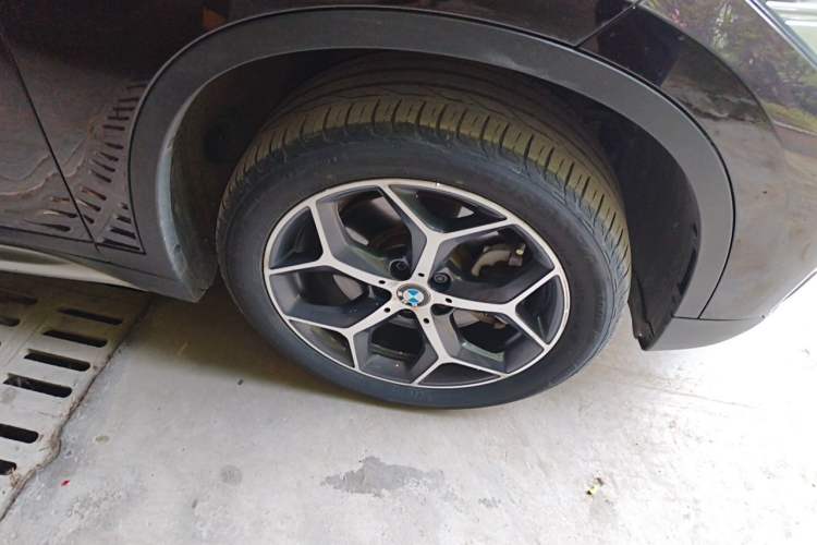 Used BMW X1 2018 xDrive20Li Luxury Edition Right Front Wheel Hub
