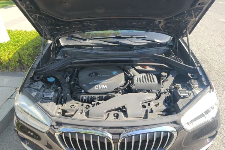 Used BMW X1 2018 xDrive20Li Luxury Edition Engine Bay