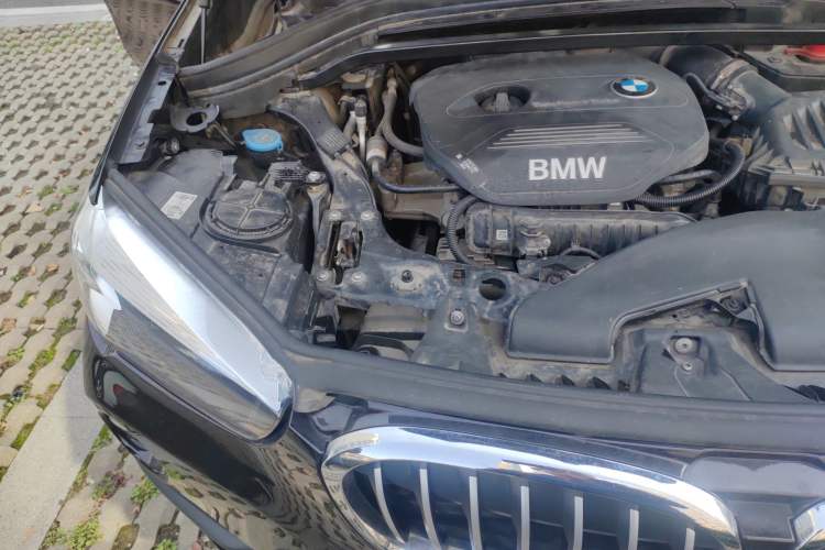 Used BMW X1 2018 sDrive18Li Fashion Model Engine Bay Right