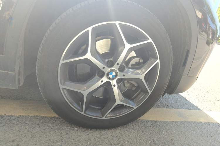 Used BMW X1 2018 xDrive20Li Luxury Edition Exterior 7