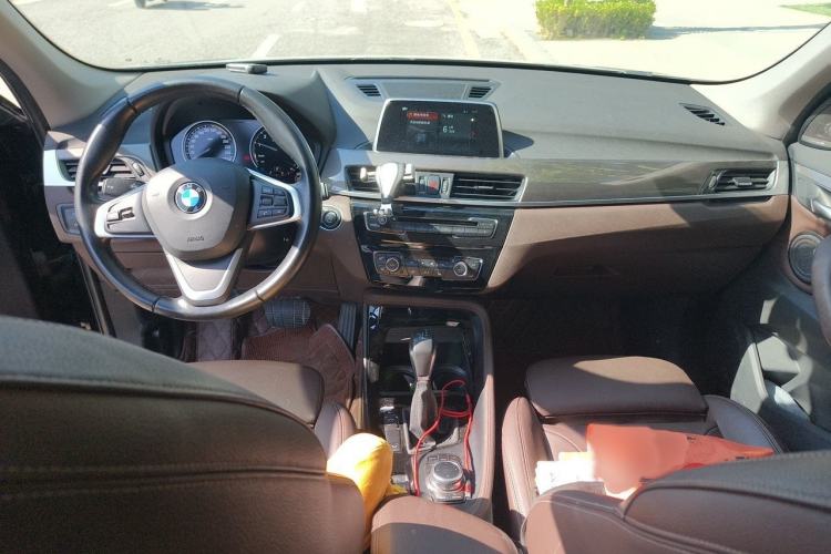 Used BMW X1 2018 xDrive20Li Luxury Edition Interior 2
