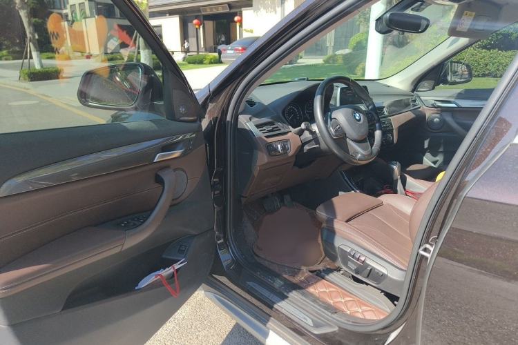 Used BMW X1 2018 xDrive20Li Luxury Edition Interior 3