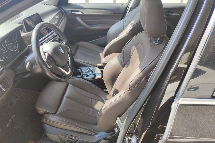 Used BMW X1 2018 xDrive20Li Luxury Edition Left Front Seat