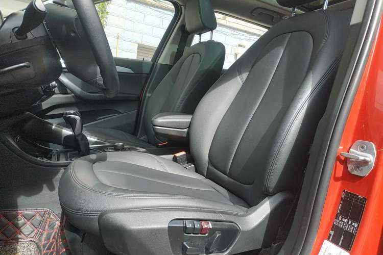 Used BMW X1 2018 sDrive18Li Fashion Model Left Front Seat