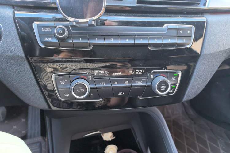 Used BMW X1 2018 sDrive18Li Fashion Model Audio And AC Panel