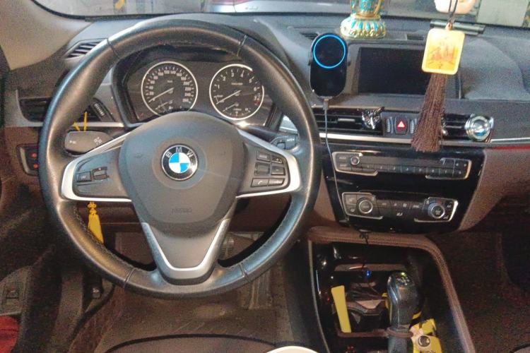 Used BMW X1 2018 sDrive18Li Luxury Model Center Console